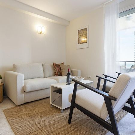 Beachfront Apartment With Terrace And Seaviews Fuengirola Extérieur photo